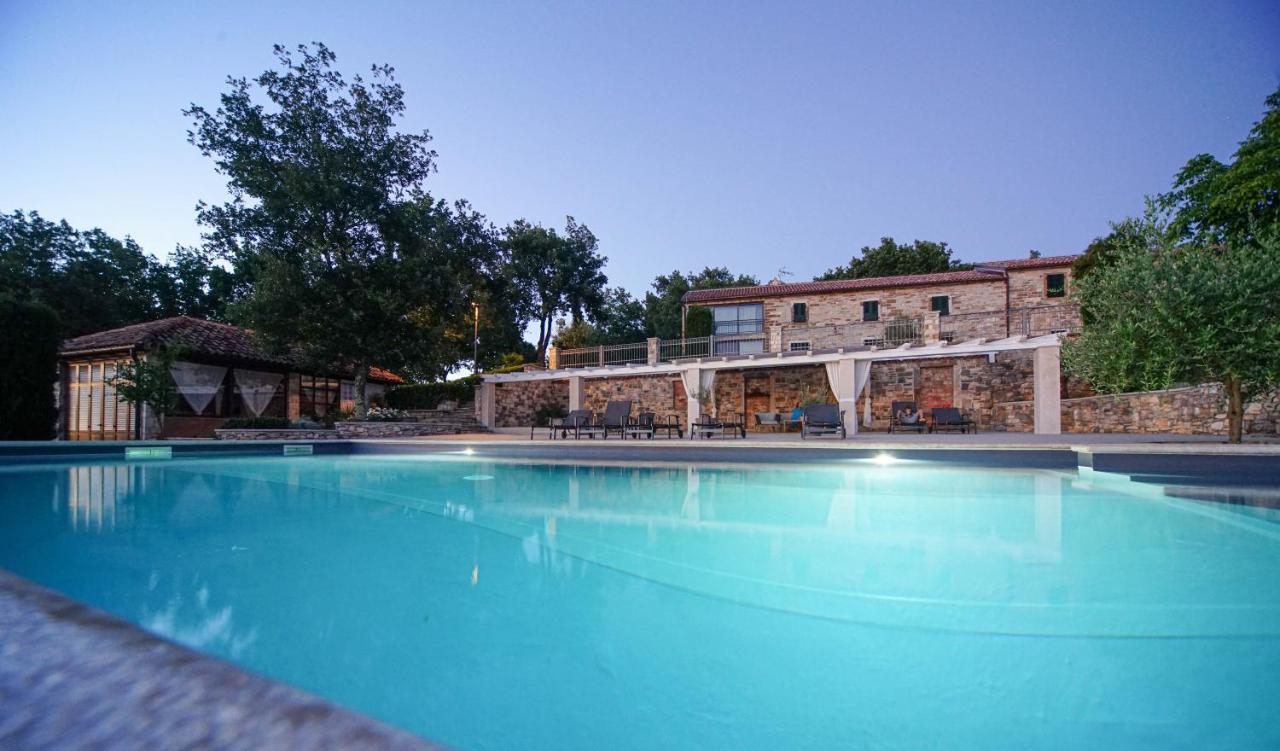 Oprtalj Stancija Ruseti Bed & Breakfast エクステリア 写真