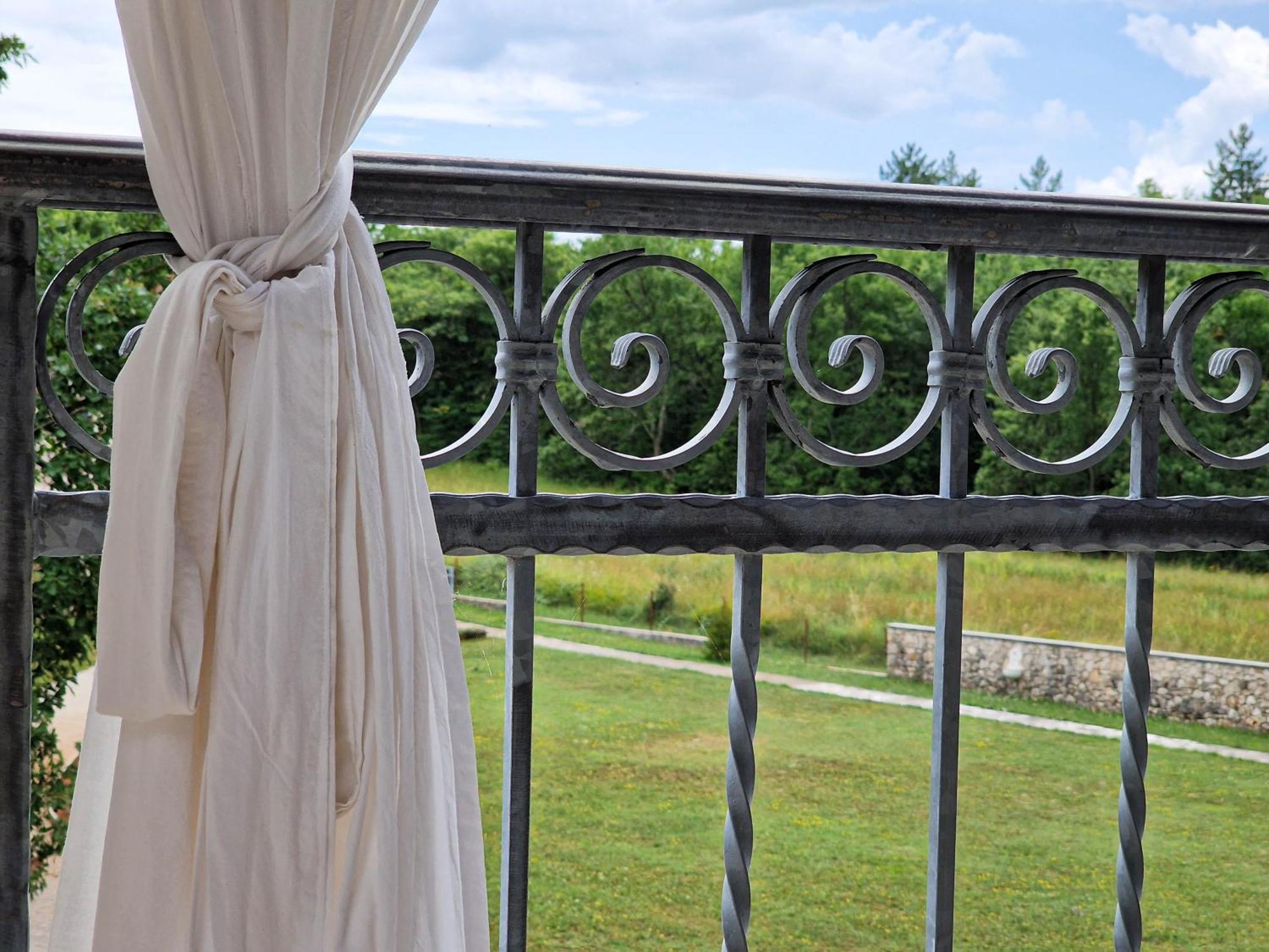 Oprtalj Stancija Ruseti Bed & Breakfast エクステリア 写真