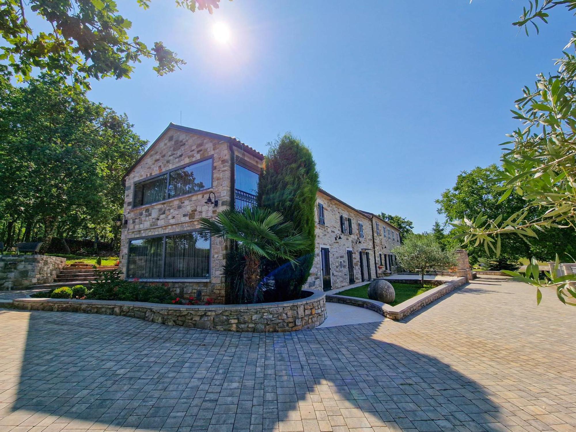 Oprtalj Stancija Ruseti Bed & Breakfast エクステリア 写真